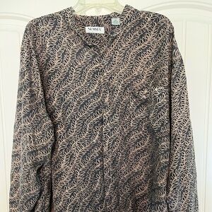 Women’s Black and Cream Patterned Blouse. 100% Silk.